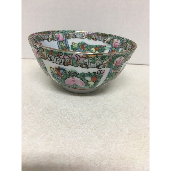 Vintage Famille Rose Decorative Porcelain Hand Painted Bowl 2.25"H Macau - Picture 1 of 4